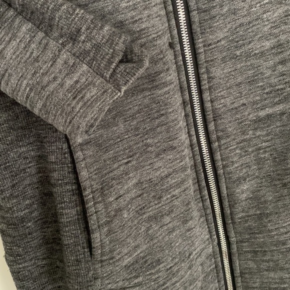Lululemon Scuba Long Zip up - Picture 3 of 5